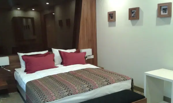 Castellum Hotel Hollókő — 1. kép