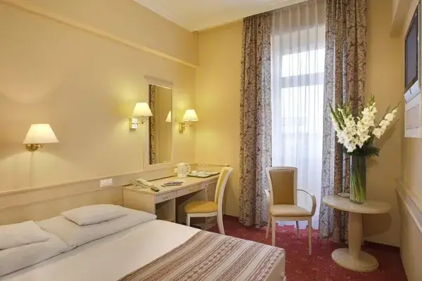 Palatinus Grand Hotel — 3. kép