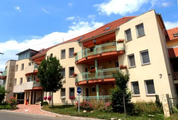 Hotel Makár Sport és Wellness — Szálloda, Pécs