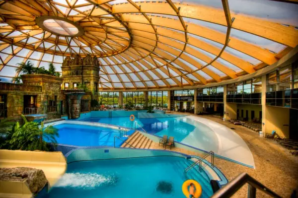 Aquaworld Resort Budapest Hotel — Szálloda, Budapest