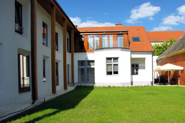 Pilvax Hotel Kalocsa — Szálloda, Kalocsa