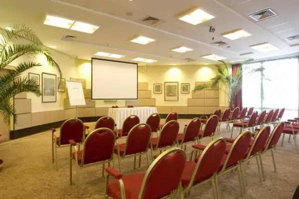 Holiday Inn Budapest – Budaörs — 2. kép