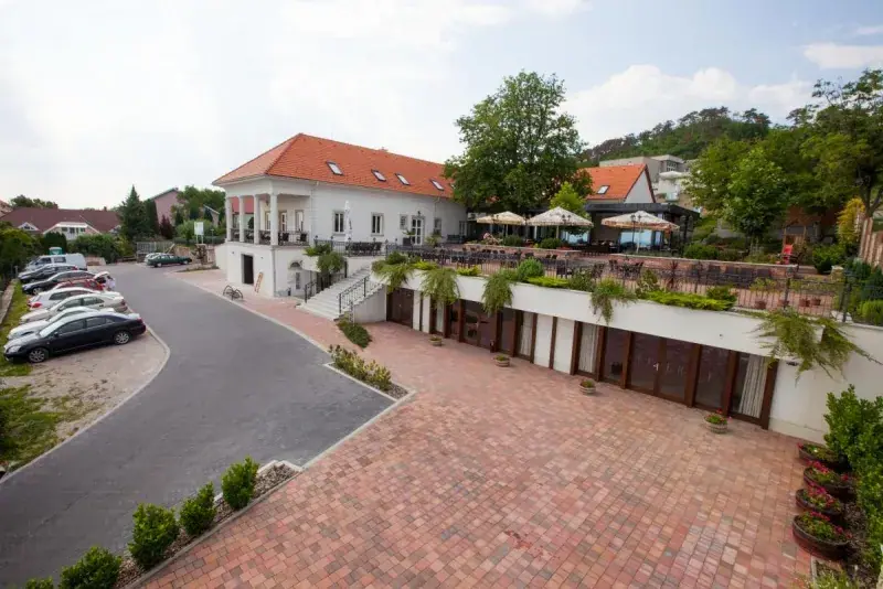 Zenit Hotel Balaton****Superior — Szálloda, Vonyarcvashegy