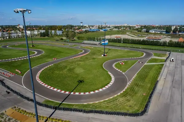 Gokart Hotel — 2. kép