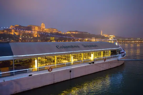 Columbus Étterem és Terasz — 3. kép
