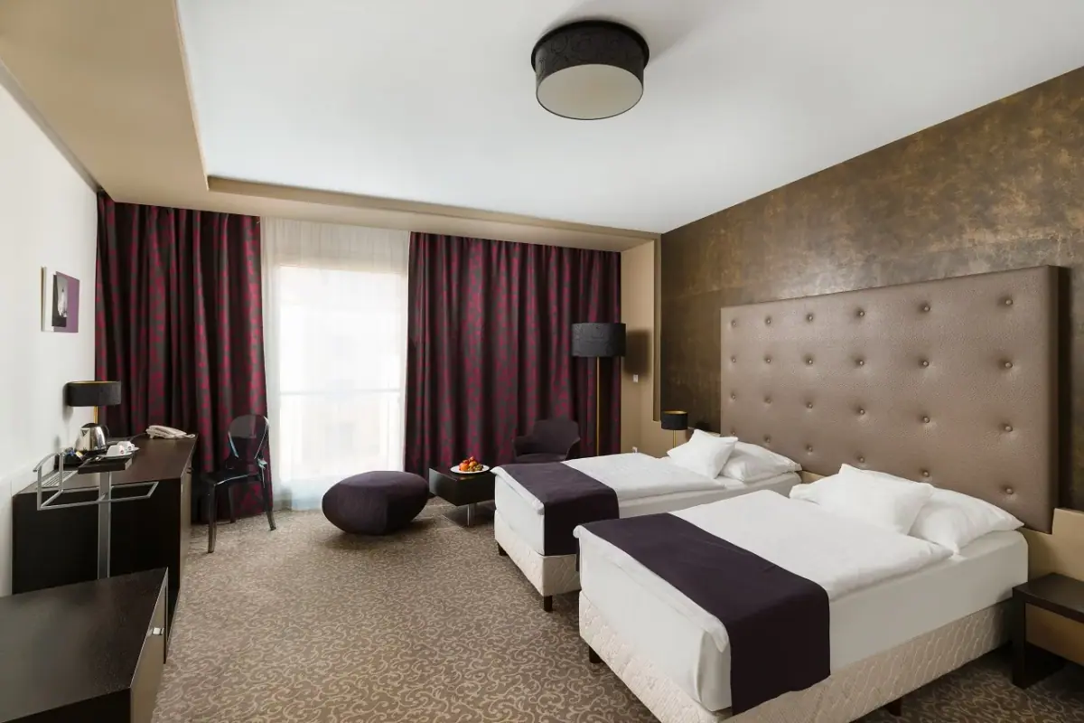 Corso Hotel Pécs — Szálloda, Pécs