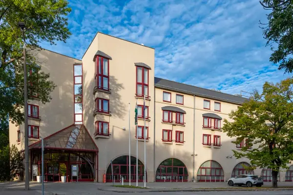 Castrum Hotel Székesfehérvár — Szálloda, Székesfehérvár