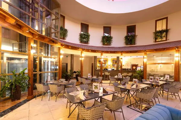 Colosseum Hotel — 7. kép