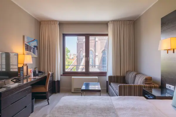 Lion’s Garden Hotel — 2. kép