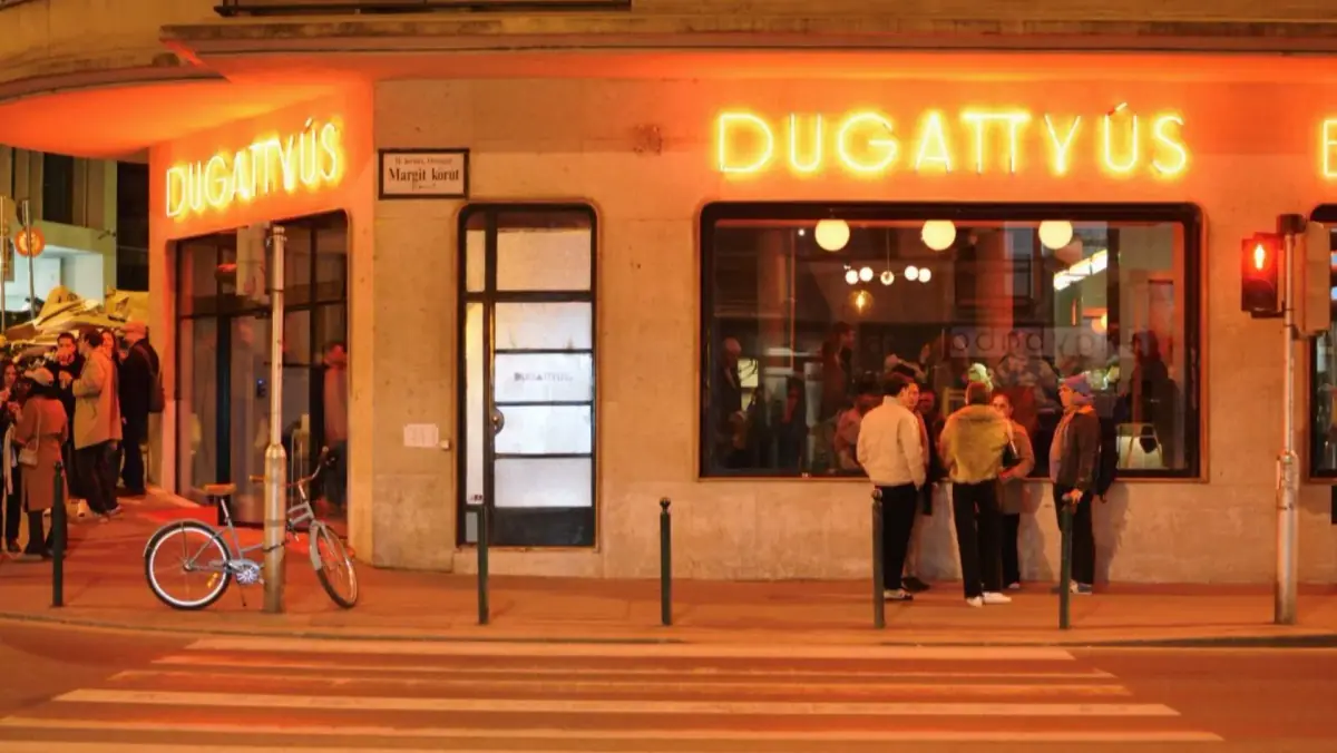 Dugattyús Összművészeti Központ