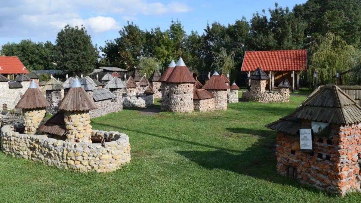 Dinnyés Várpark