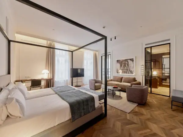 Kozmo Hotel Suites & Spa — 1. kép