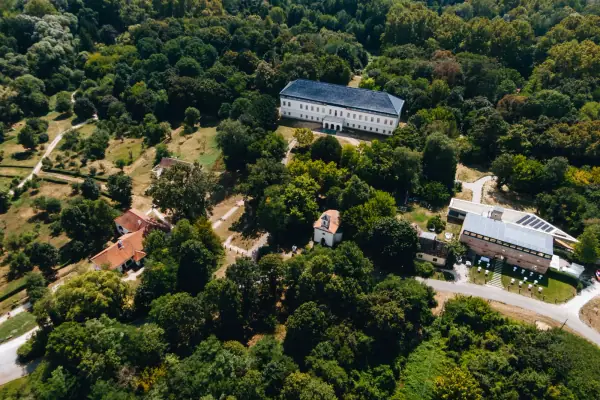 VILLABOGArT Esküvő-és Rendezvényhelyszín — Szálloda, Alsóbogát