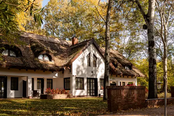 Vargatanya Park Hotel — Szálloda, Kerekegyháza