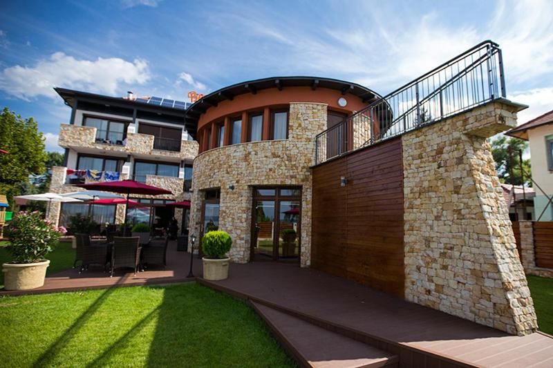 Pole Position Beach Hotel Balatonszárszó — 6. kép
