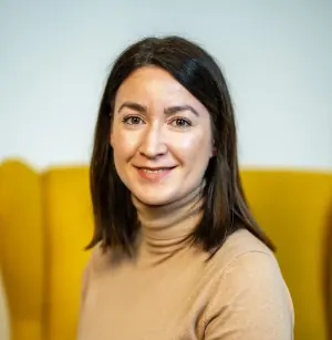 Hámori Fruzsina — senior event manager