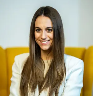 Meszes Vivien — senior event manager