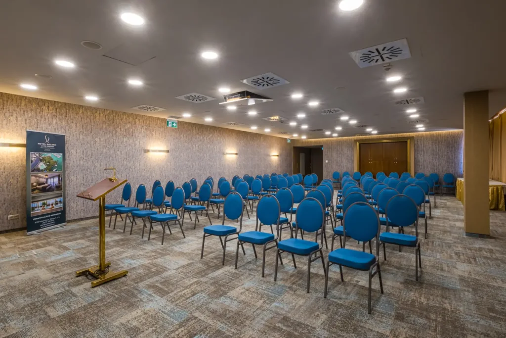 Hotel Golden Lake Resort konferenciaterem
