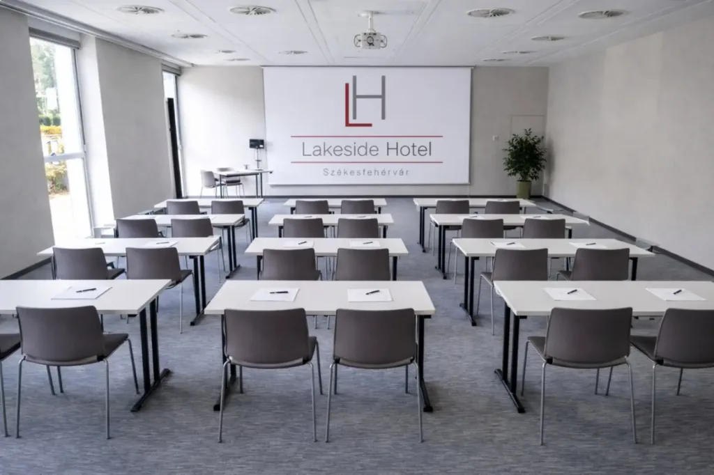 Best Western Plus Lakeside Hotel konferenciaterem
